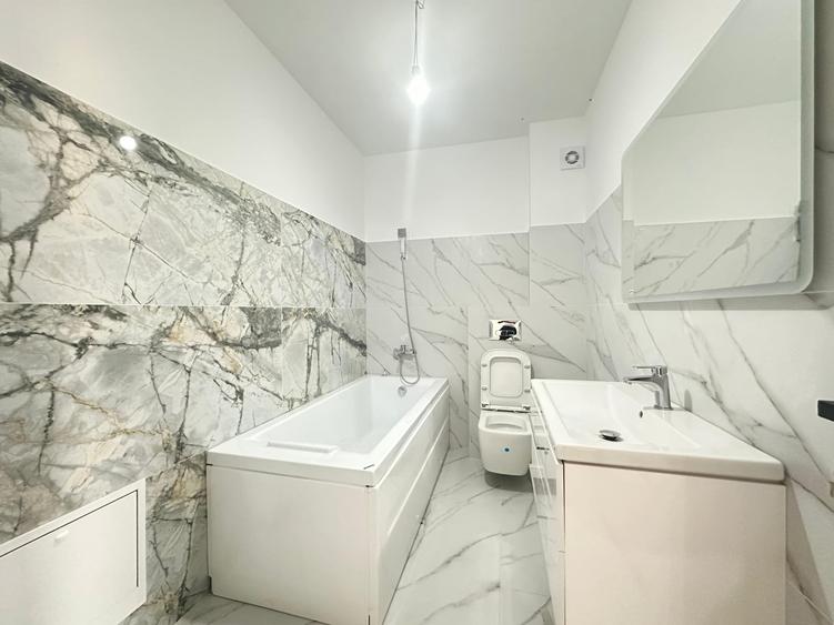 Apartament cu 3 camere decomandat în Păcurari