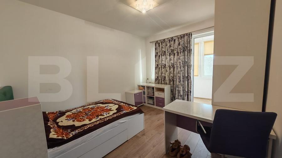 Apartament cu 3 camere decomandat, mobilat în Rogerius