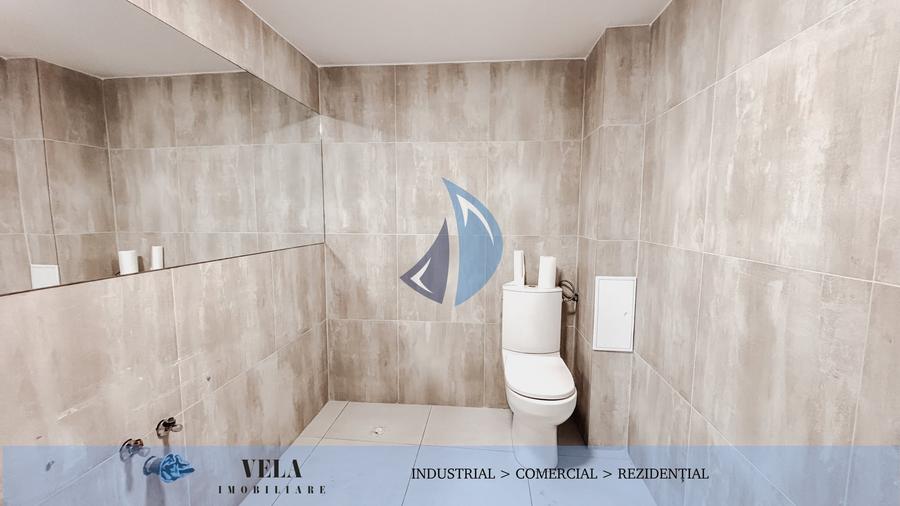 Spațiu comercial, de 160 mp, în Platou