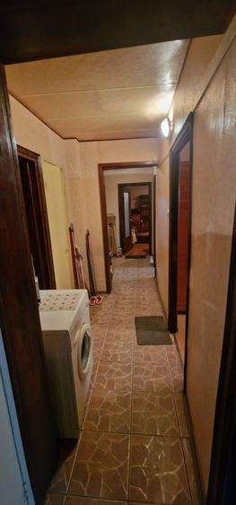 Apartament cu 3 camere decomandat în B-dul București