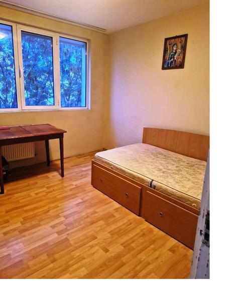 Apartament cu 2 camere semidecomandat în 1 Mai