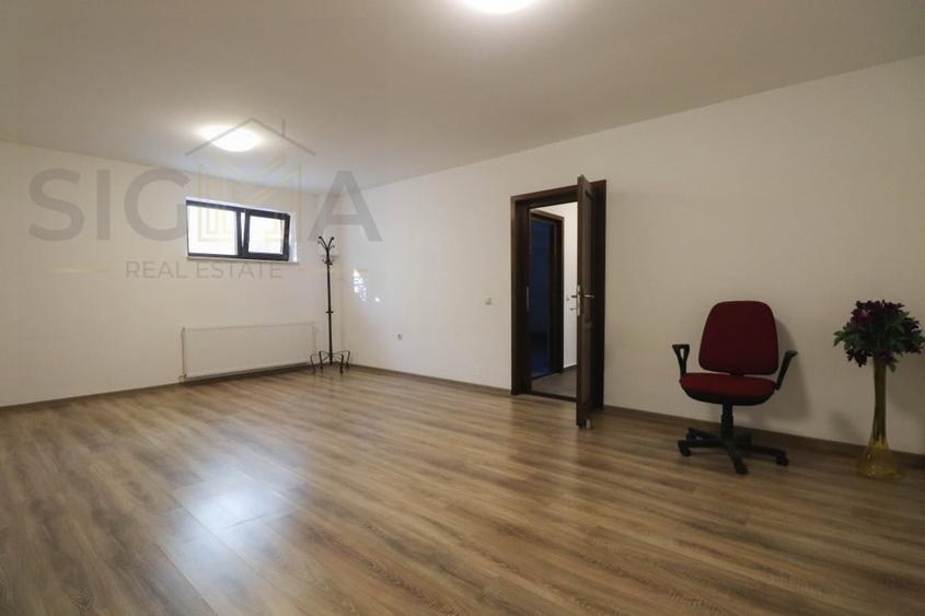 Duplex cu 6 camere cu Canalizare în Europa
