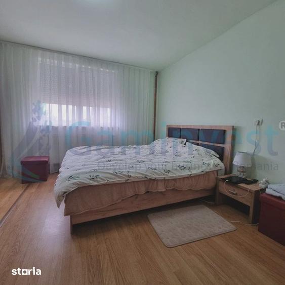 Casă cu 5 camere cu Teren 1611 Mp în Răbăgani