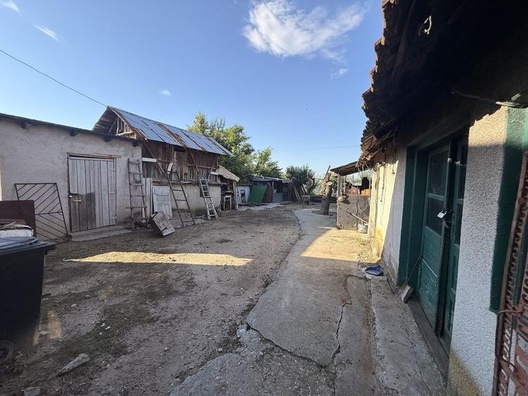 Casă cu 4 camere în Olari