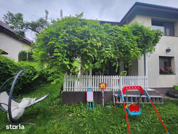 Casă cu 4 camere cu Teren 156 Mp în Mogoșoaia