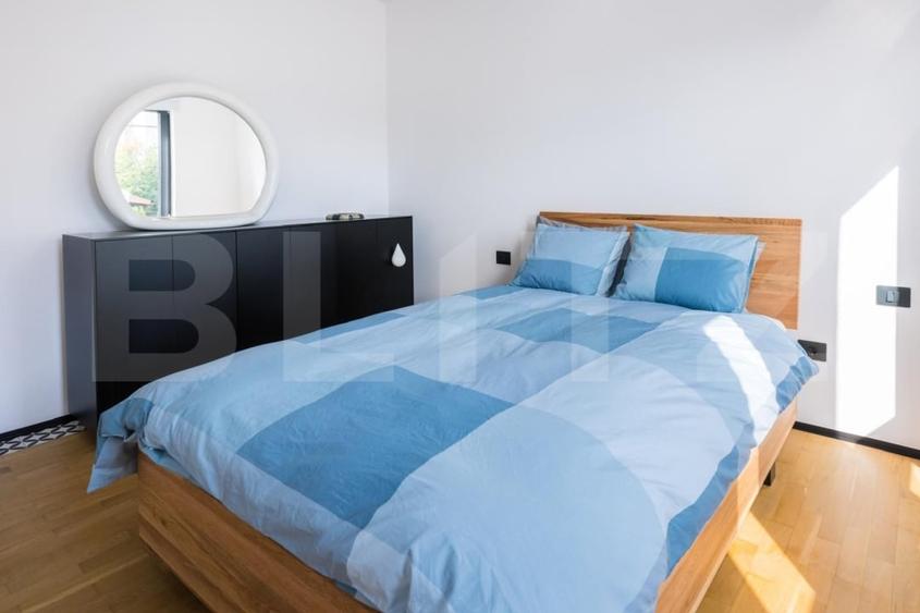 Apartament cu 3 camere semidecomandat, mobilat în Micro 16