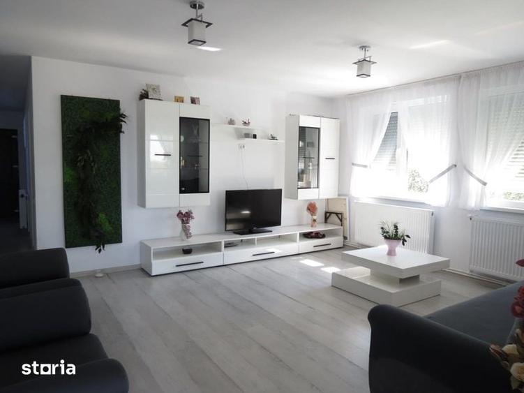 Casă cu 4 camere cu Teren 162 Mp în Vânători
