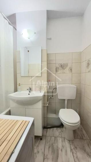 Apartament cu 2 camere decomandat, mobilat în Hărmanului
