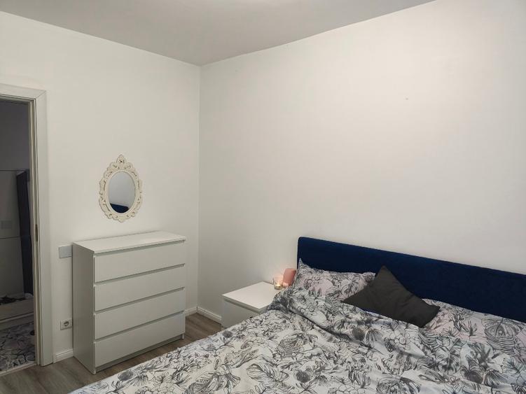 Apartament cu 3 camere decomandat în Alexandru Obregia