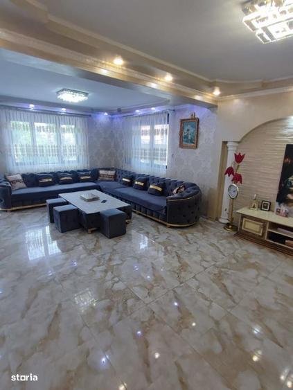 Casă cu 3 camere în Central