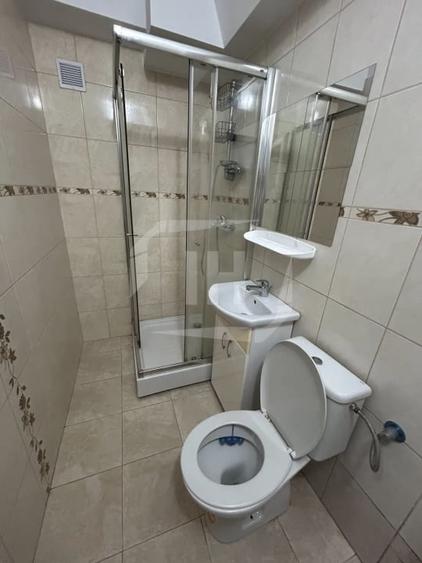 Apartament cu 2 camere decomandat, mobilat în Central