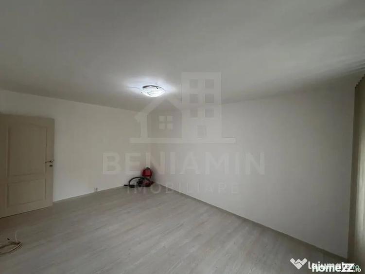 Apartament cu 2 camere decomandat în Sărari
