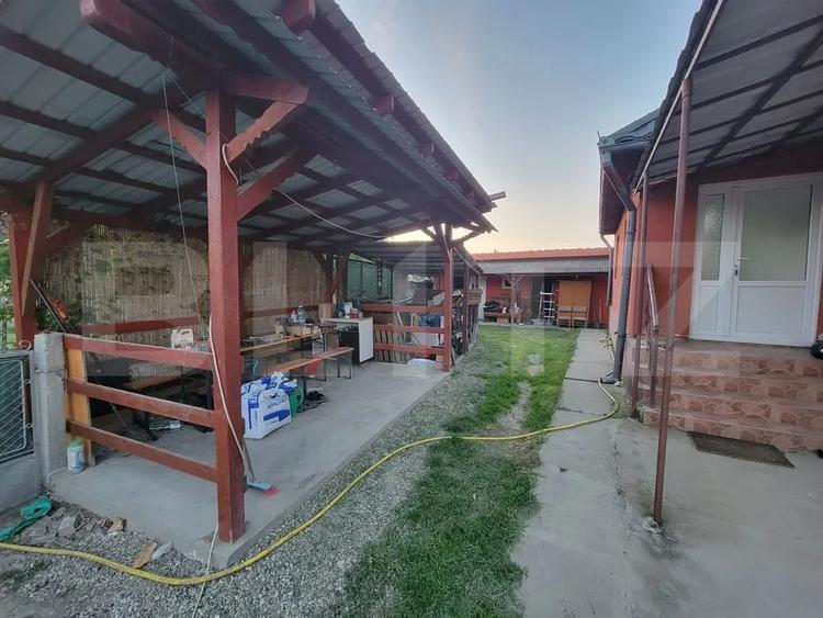 Casă individuală cu 2 camere cu Canalizare în Exterior Est