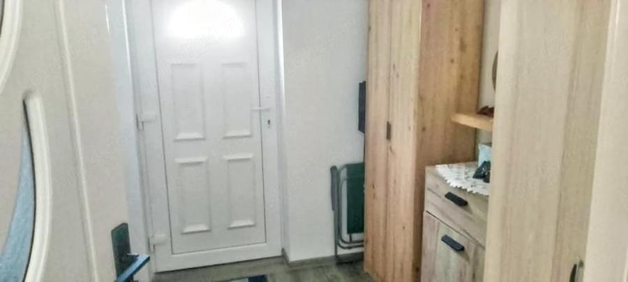 Casă cu 2 camere cu Teren 1800 Mp în Central