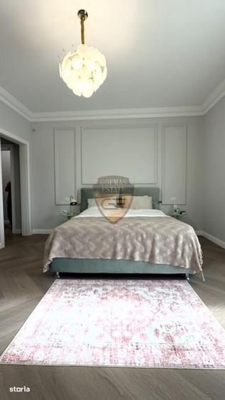 Casă cu 4 camere cu Teren 500 Mp în Central