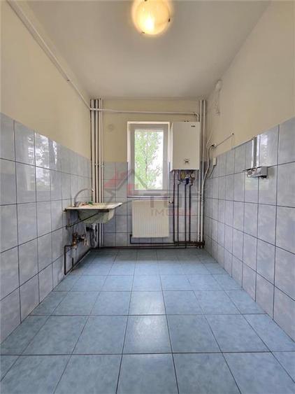 Apartament cu 2 camere semidecomandat în Mircea cel Bătrân