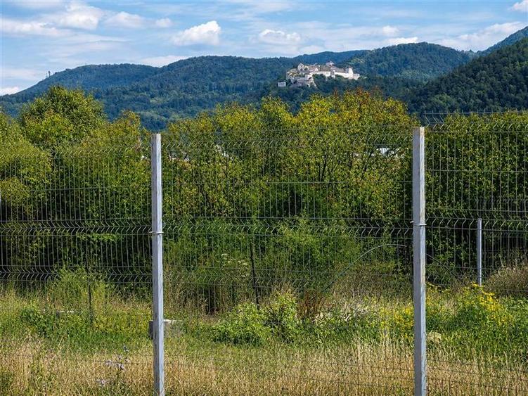 Teren Construcții intravilan de 1261 mp, în Exterior Est
