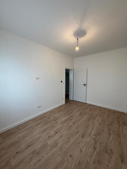 Duplex cu 4 camere cu Canalizare în Giroc
