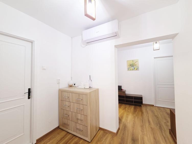 Apartament cu 3 camere decomandat în Mazepa 2