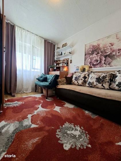 Apartament cu 4 camere decomandat în Central