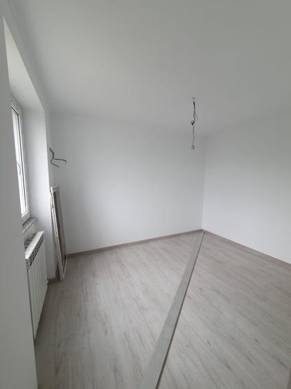 Apartament cu 3 camere nedecomandat în Central