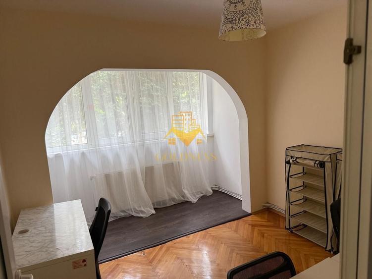 Apartament cu 4 camere decomandat, mobilat în Zorilor