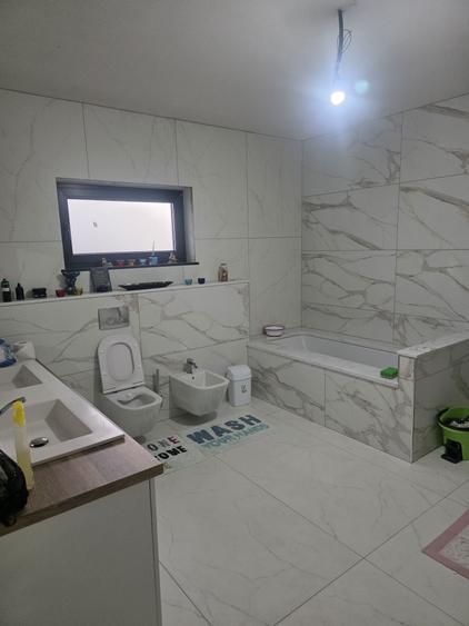 Casă cu 3 camere în Dornești