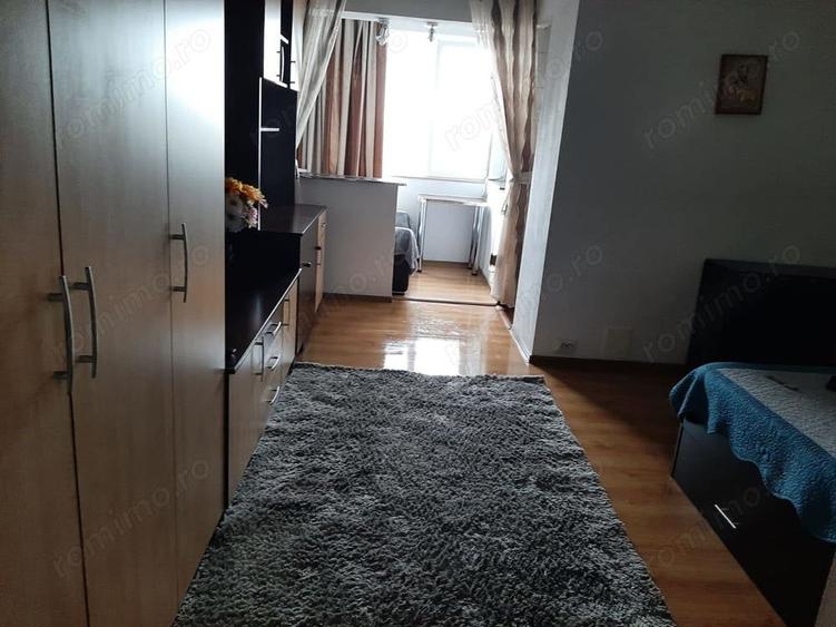 Vanzare Garsoniera Sector 4- direct proprietar - 3