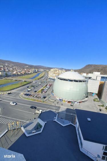 Apartament cu 3 camere decomandat în Ultracentral