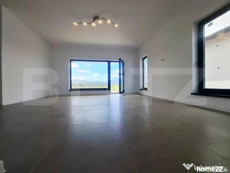 Casă cu 5 camere cu Teren 500 Mp în Tărlungeni