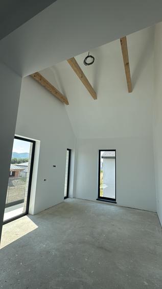 Casă cu 3 camere în Cristian