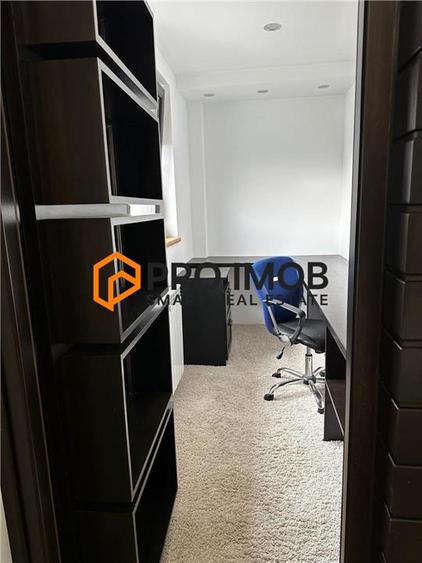 Apartament cu 2 camere decomandat, mobilat în Central