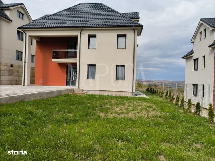 Casă cu 4 camere în Dezmir