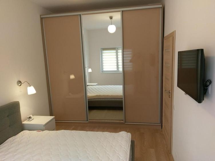 Apartament cu 2 camere semidecomandat în Dosu Bricii