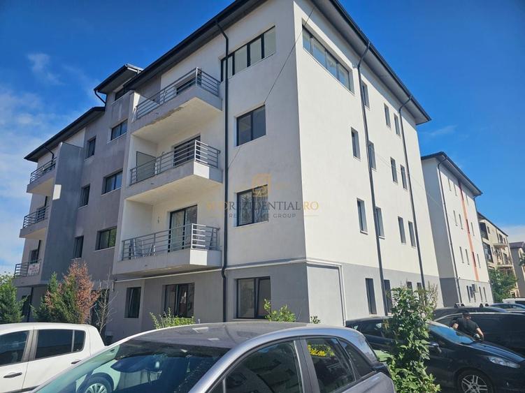 Apartament cu 3 camere semidecomandat în Ghencea