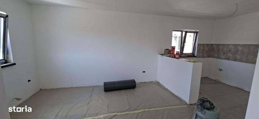 Casă cu 4 camere în Holboca