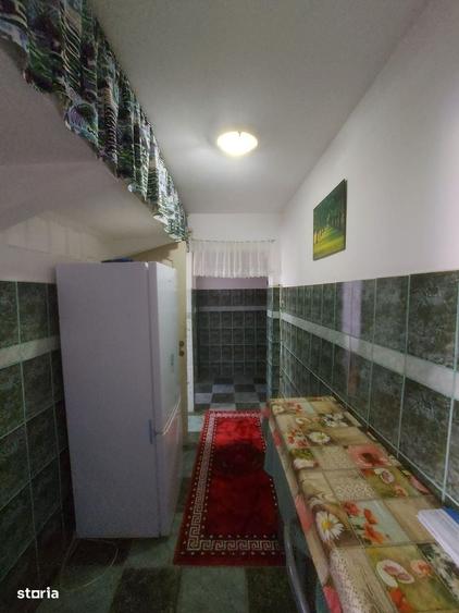 Apartament cu 3 camere nedecomandat în Micro 11