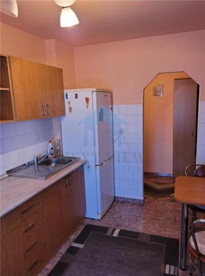 Apartament cu 2 camere decomandat în Între Lacuri