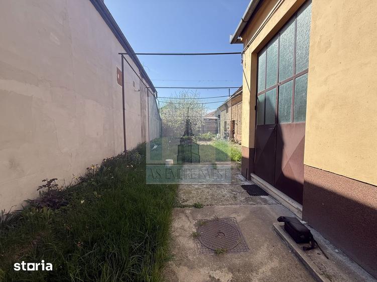 Casă cu 3 camere cu Canalizare în Hălchiu
