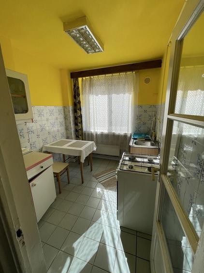 Apartament cu 2 camere decomandat în Petros