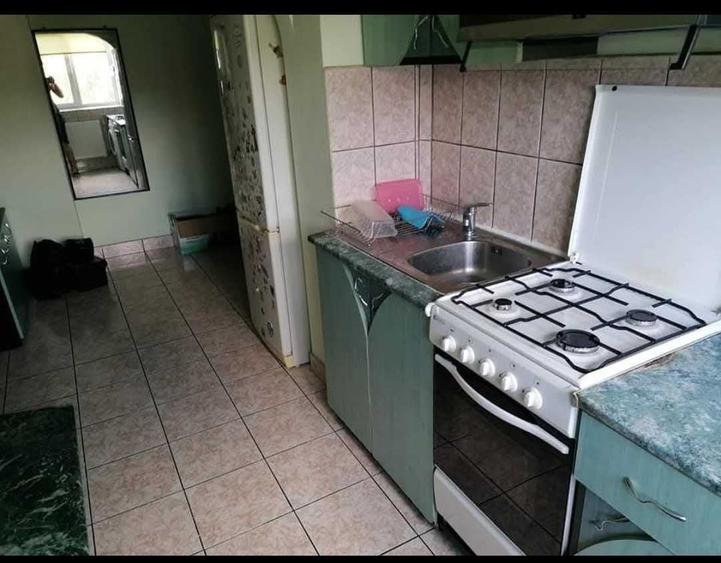 Apartament cu 2 camere semidecomandat în Decebal