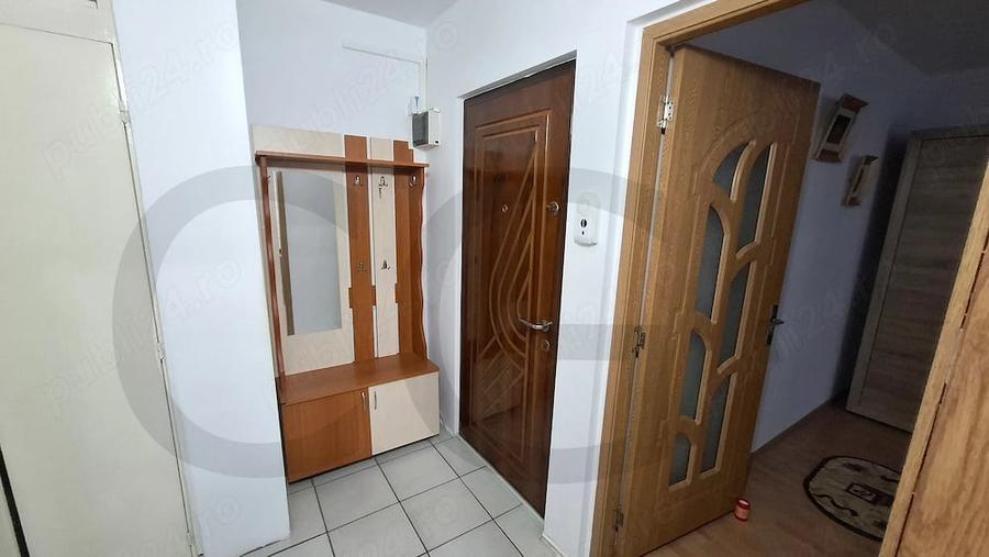Apartament cu 2 camere decomandat în Micro 21