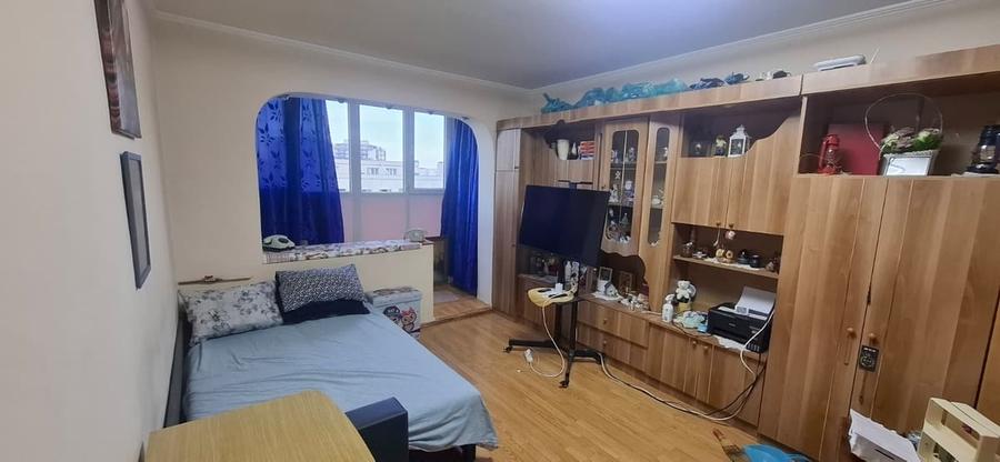 Garsonieră în Titan