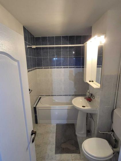 Apartament cu 2 camere decomandat în Poiana