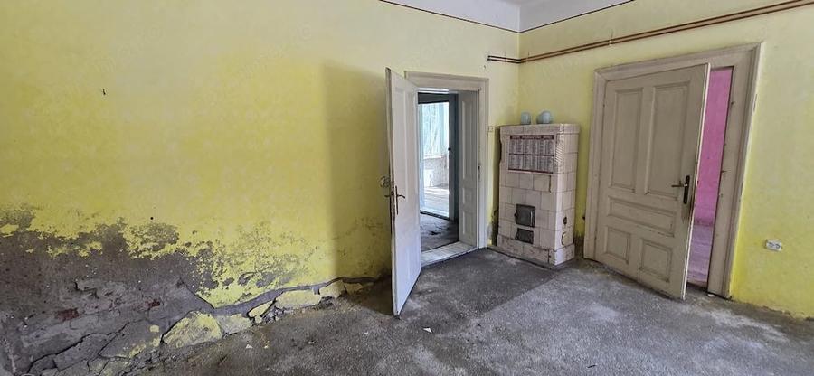 Casă cu 3 camere cu Teren 521 Mp în Semicentral