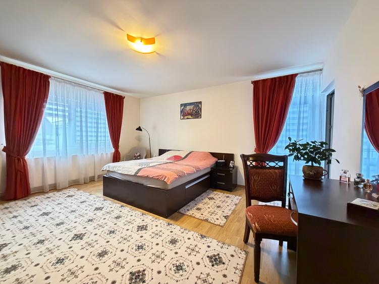 Casă cu 3 camere cu Teren 1000 Mp în Cristian