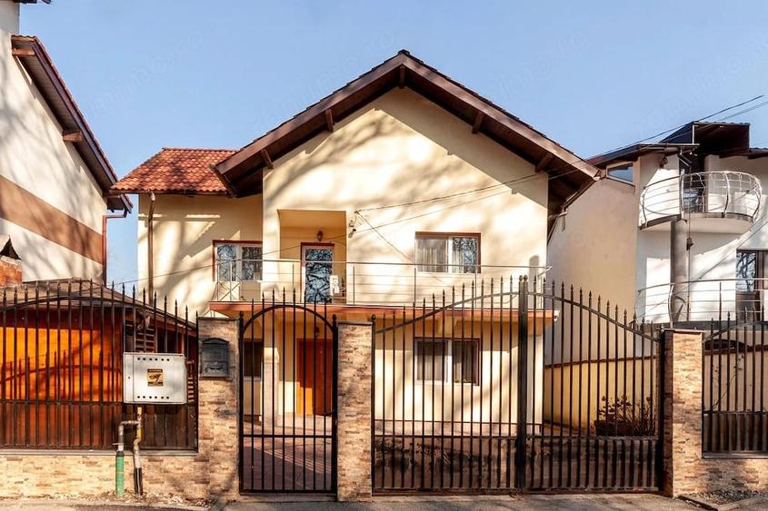 Casă cu Teren 198 Mp în Trivale