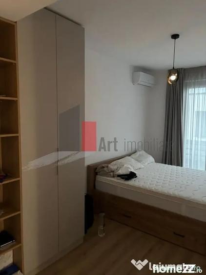Casă cu 5 camere cu Teren 250 Mp în Central