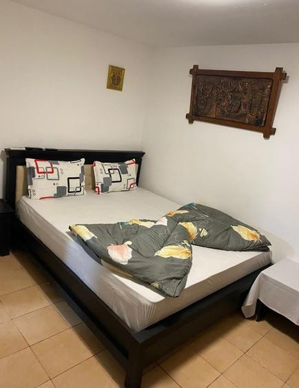 Casă cu 4 camere cu Teren 450 Mp în Central