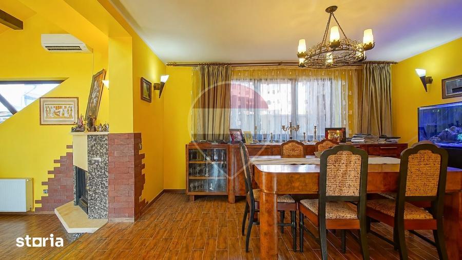 Casă cu 7 camere cu Teren 519 Mp în Cristian